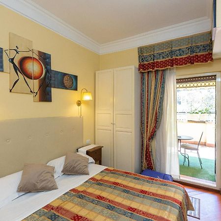 Internouno Deluxe Hotell Rom Exteriör bild