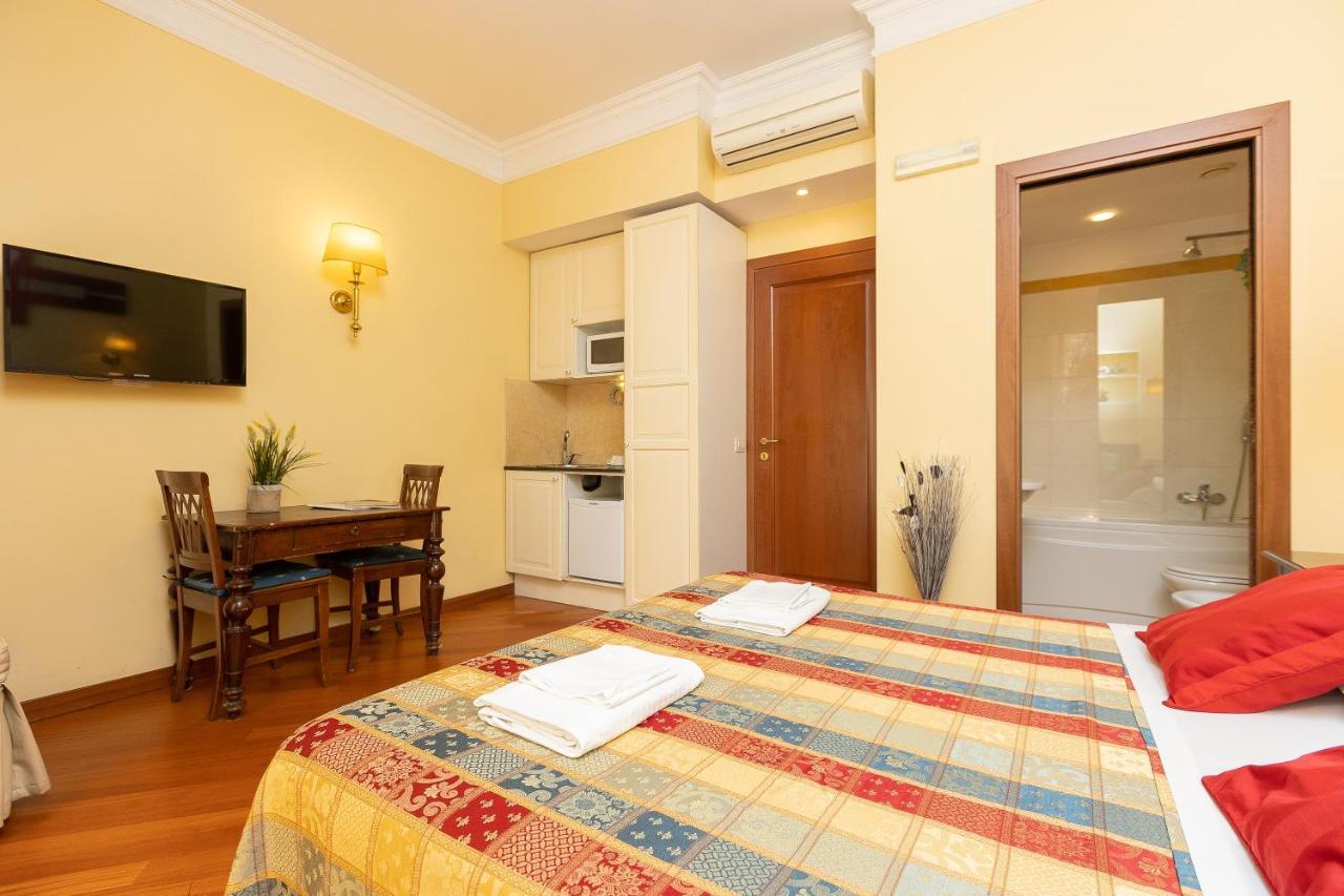 Internouno Deluxe Hotell Rom Exteriör bild