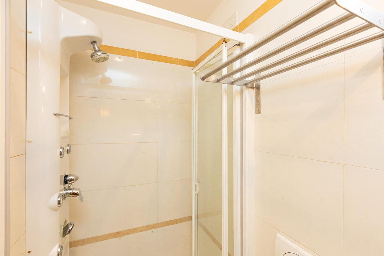 Internouno Deluxe Hotell Rom Exteriör bild