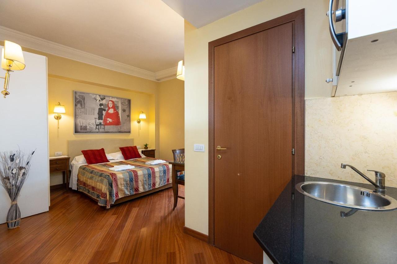 Internouno Deluxe Hotell Rom Exteriör bild