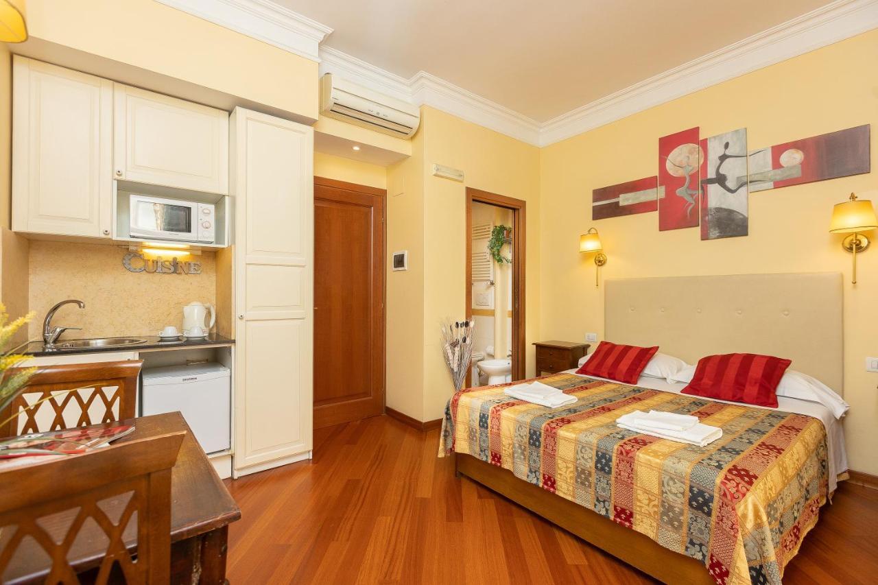 Internouno Deluxe Hotell Rom Exteriör bild