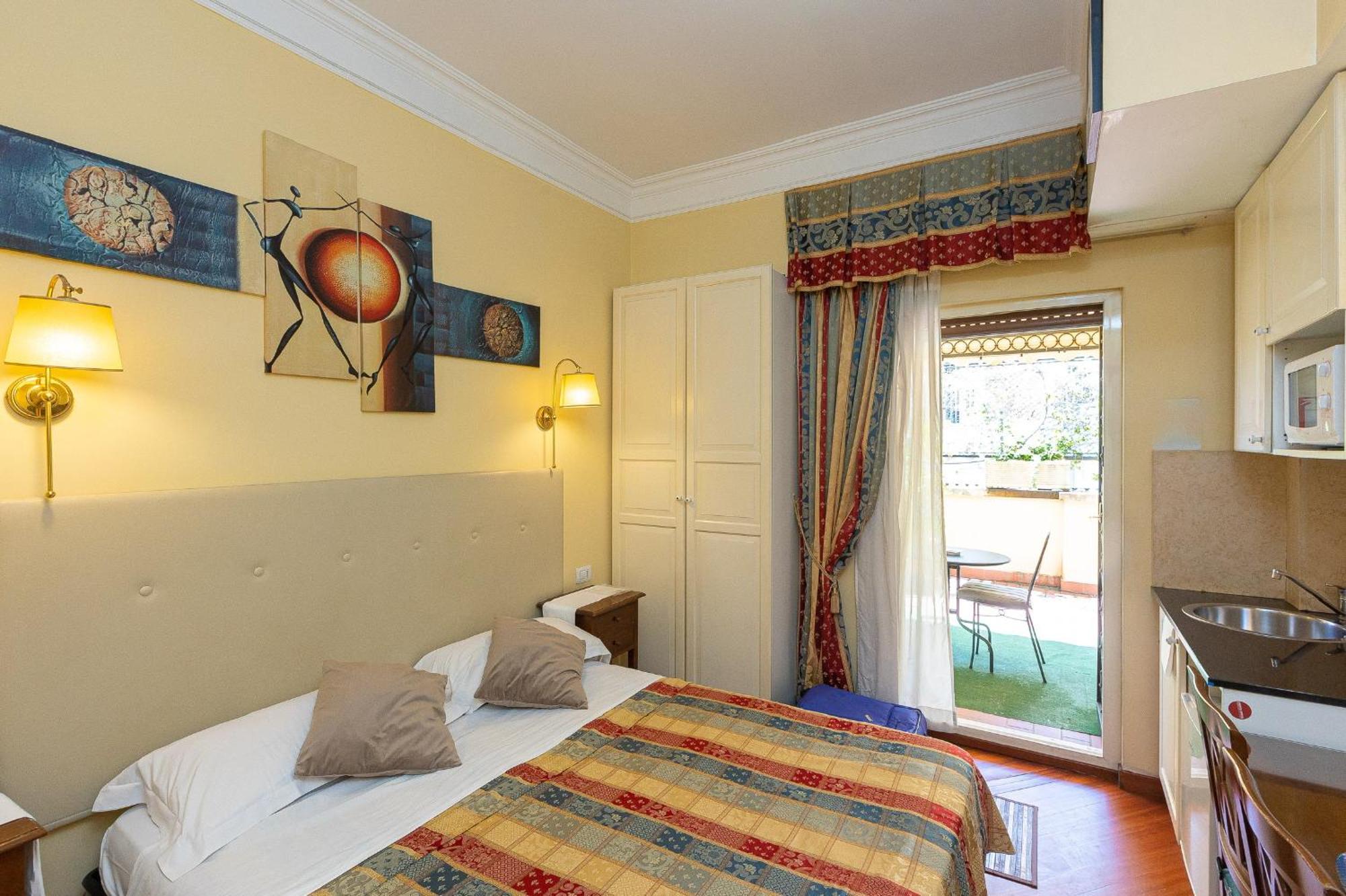 Internouno Deluxe Hotell Rom Exteriör bild